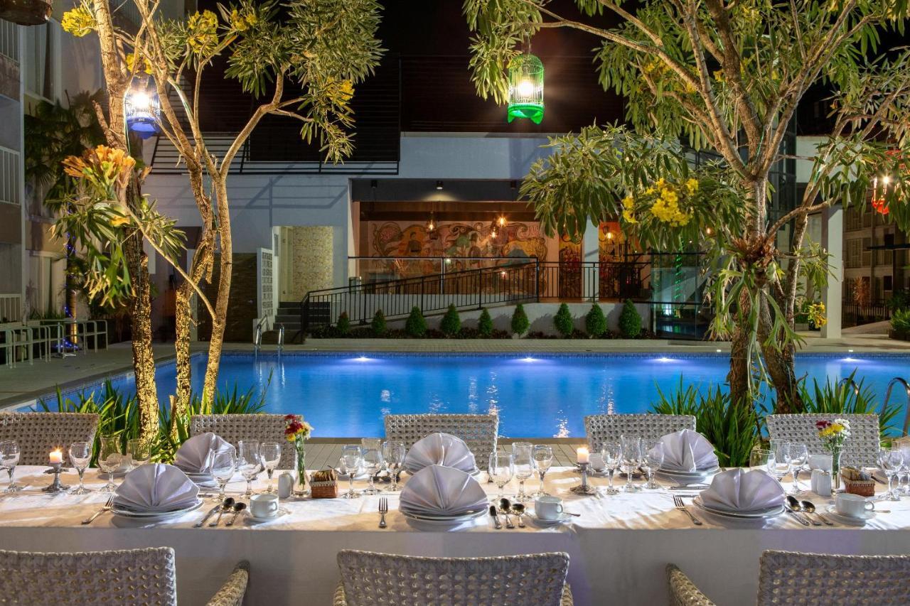 Sahid Raya Hotel & Convention Yogyakarta Maguwo Exterior foto