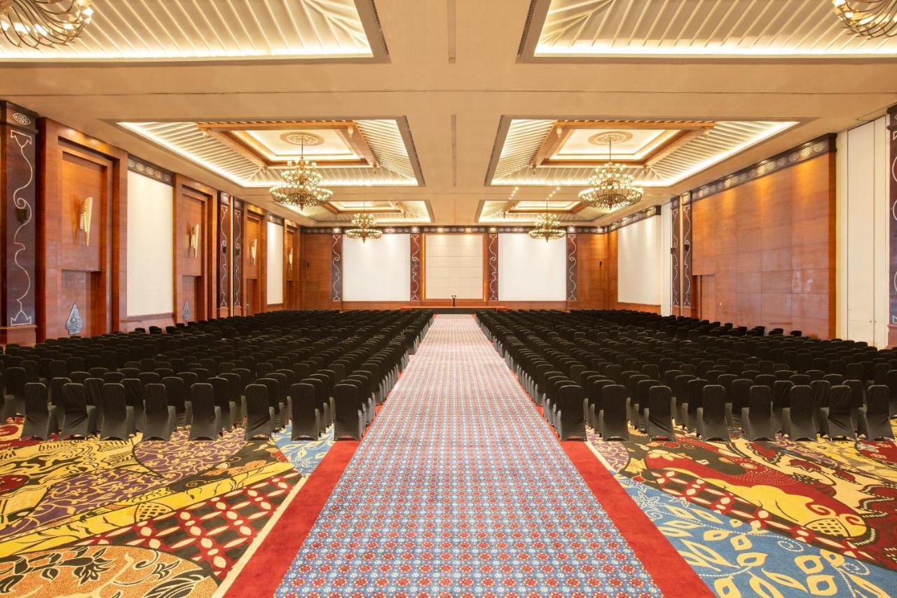 Sahid Raya Hotel & Convention Yogyakarta Maguwo Exterior foto