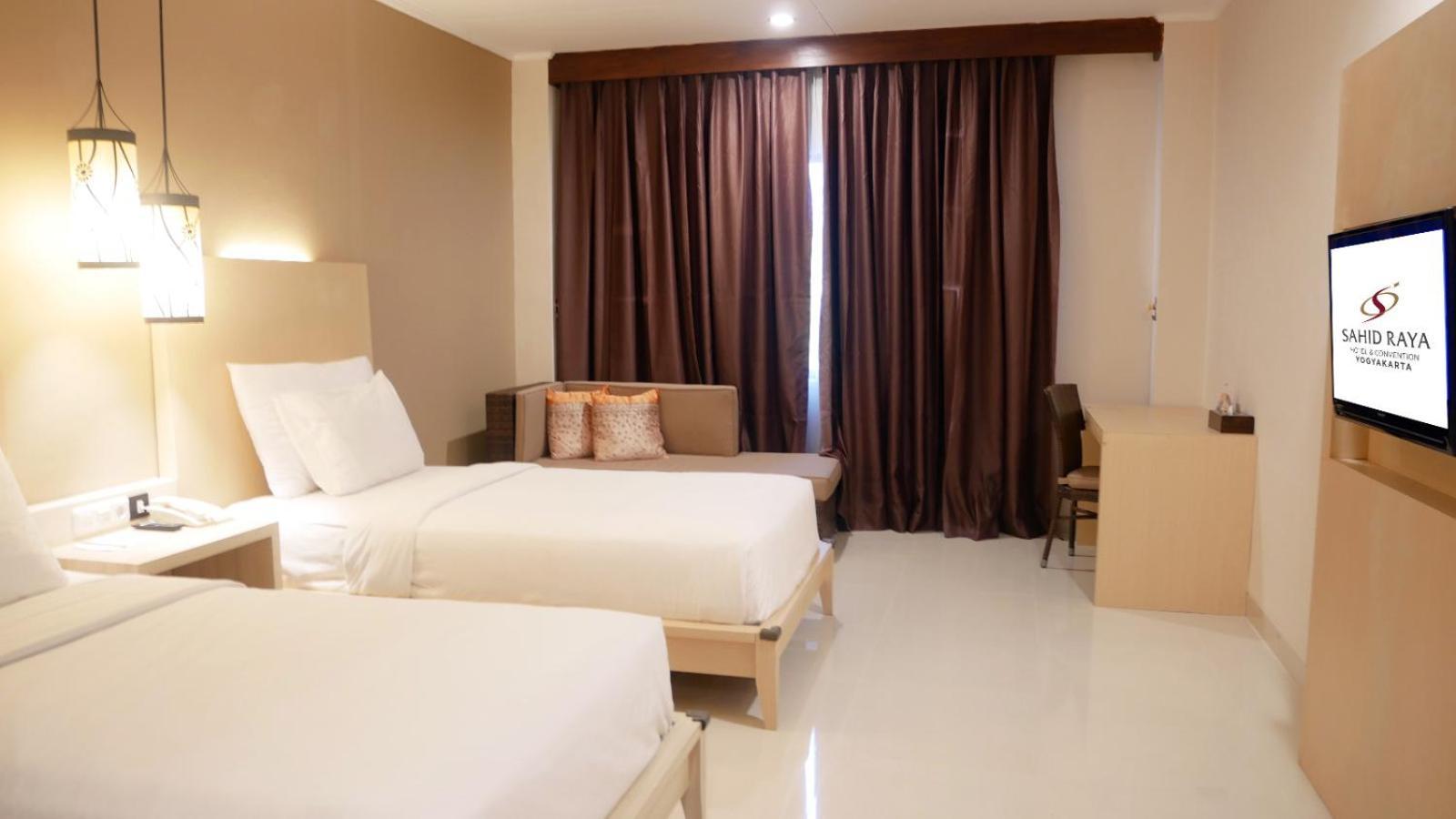 Sahid Raya Hotel & Convention Yogyakarta Maguwo Exterior foto