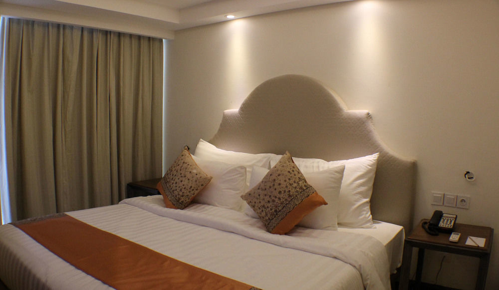 Sahid Raya Hotel & Convention Yogyakarta Maguwo Exterior foto
